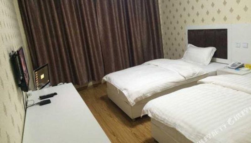 Camera - Shangri La Dalin Business Hotel