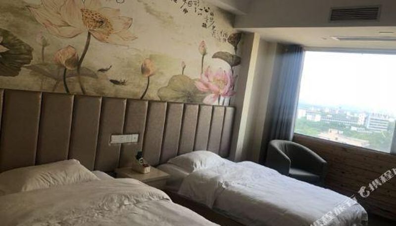 Camera - Xiangtan Space-time Xiaozhu Theme Hotel