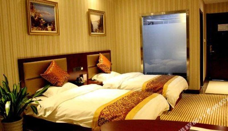 Camera - Junlai Hotel (Chaohu West Health Road)