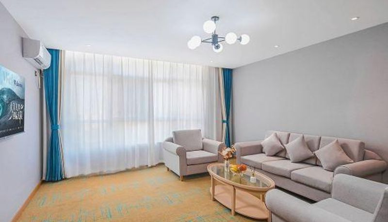 Suite - Vienna Zhihao Hotel (Taizhou West Passenger Transport Terminal Branch)