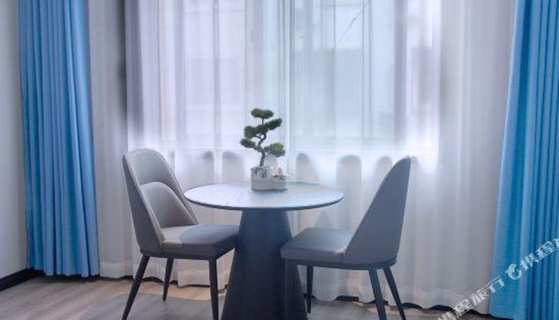 Zimmer - Tenghua Hotel(International conference and exhibitioncemer)