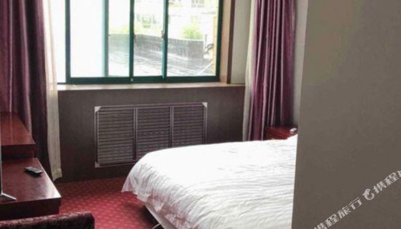 Camera - Wanyue Hotel