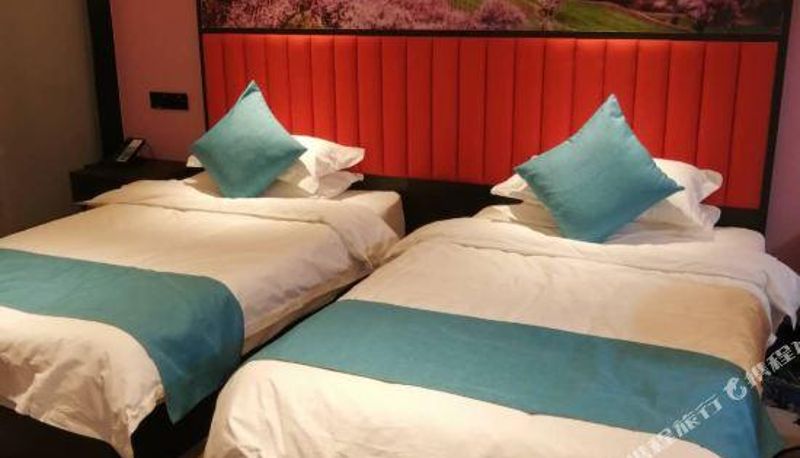 Pokój - Yuet Hotel (Zhengzhou Erqi Square David City)
