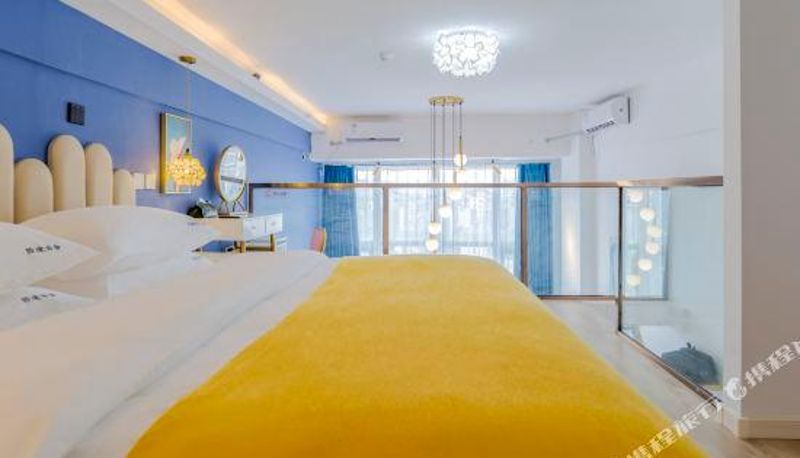 Camera - Pomelo Youth Smart Loft Movie Hotel (Zhengzhou CBD Provincial Government)