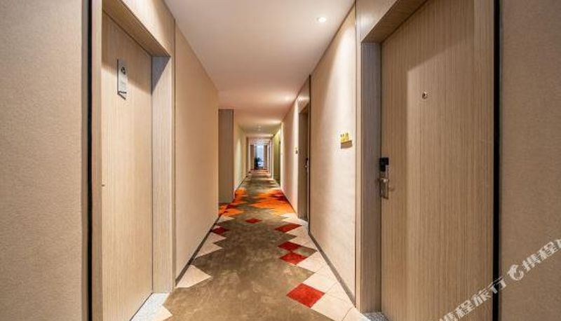 Rezeption - Boman Hotel (Zunyi Xinyu Linda Food City Shop)