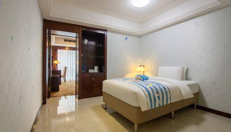 Innenbreich - Zunyi Medical College) AirAsia Hotel (Kunming Road