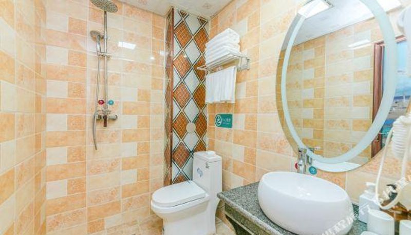 Camera - YouXi MovieHotel (ZhongWei Shapotou District Gulou east street Hotel)