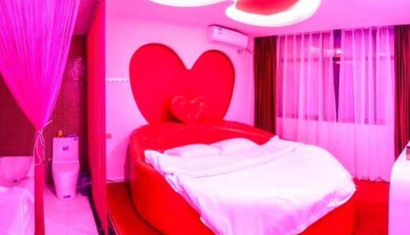 Camera - Zhaotong Blue Shadow Theme Hotel
