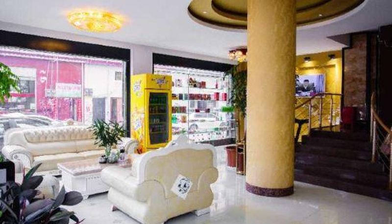 Widok wnętrza - Zhaotong Coconut Forest Hotel