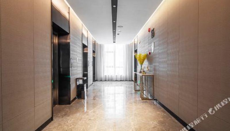 Interieur - YishangJiuDian HuoJuKai FaQu ZhonShanZhanDian
