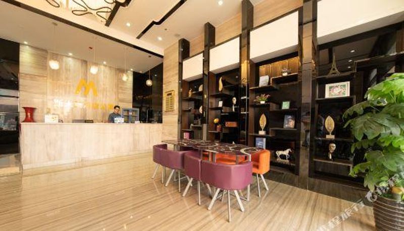 Reception - Zhongshan)  Smiley Hotel apartment (Nakhon long central store