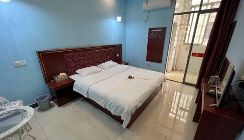 Zimmer - Red 8 Hotel Apartment (Zhongshan Henglan Huamao Branch)