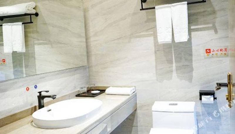 Kamer - Zhaoqing Jiatai Convenience Hotel (Industrial and Trade College)