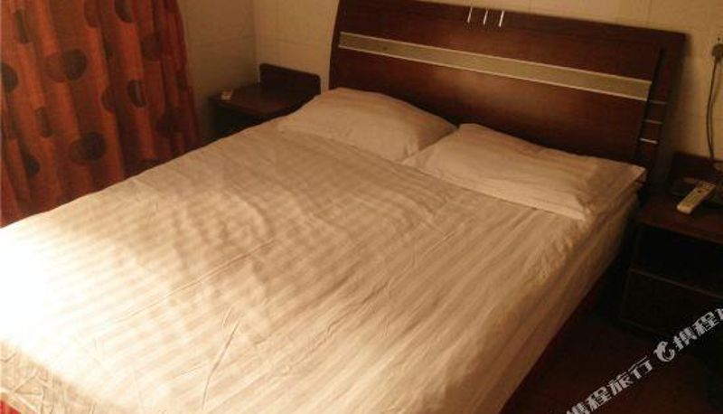 Zimmer - Chengde Hotel