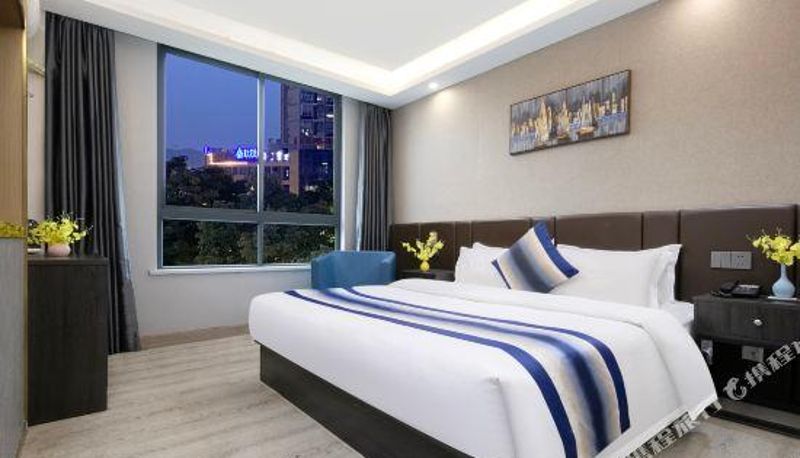 Zimmer - Zuma Hotel  (Zhuji Small Commodity Market)