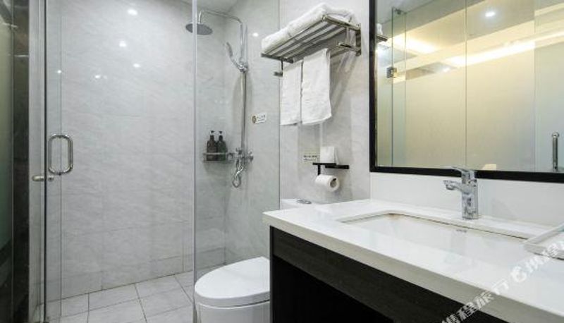 Zimmer - Zuma Hotel  (Zhuji Small Commodity Market)