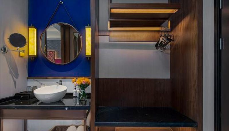 Business room - JinJiang capital Yueyang East Railway Station Hotel