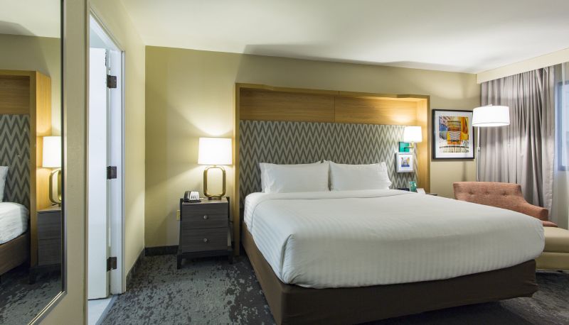 Pokój - Holiday Inn & Suites CHICAGO NORTH SHORE (SKOKIE) by IHG