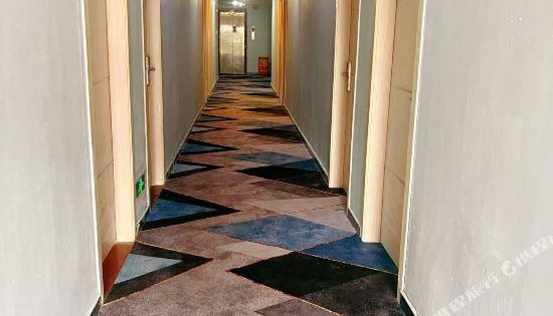 Reception - Purlan Chain Hotel (Yingtan Traffic Driving School Shop)