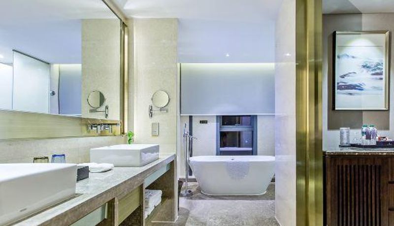 Camera business - Fontainebleau Hotel