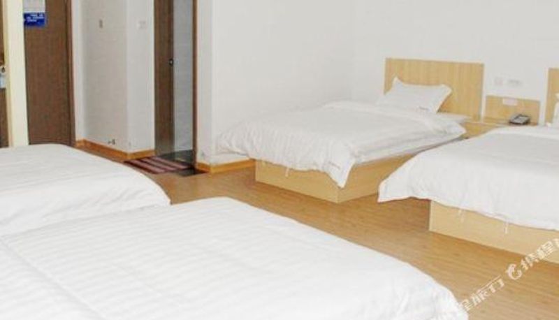 Zimmer - Yijia Express Hotel