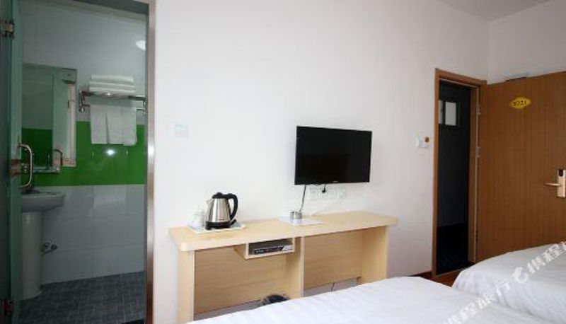 Pokój typu family - Da Ben Express Hotel (Yantai Railway Station Store)