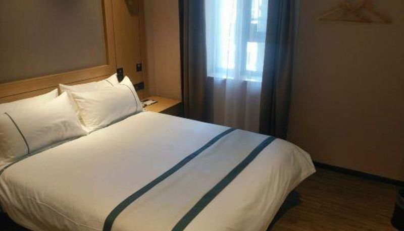 Zimmer - City Comfort Inn (Yanji Pedestrian Street Qiansheng Shopping Plaza)