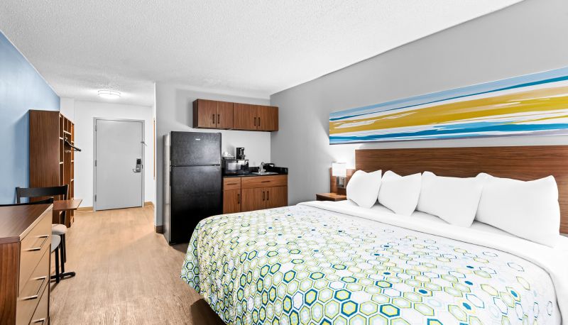 Room - HomeTowne Studios & Conference Center Cortland