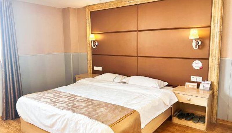 Room with river view - Qianyu Hotel