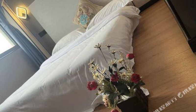 Zimmer - Hahage Business Hotel (Yibin Academy Store)