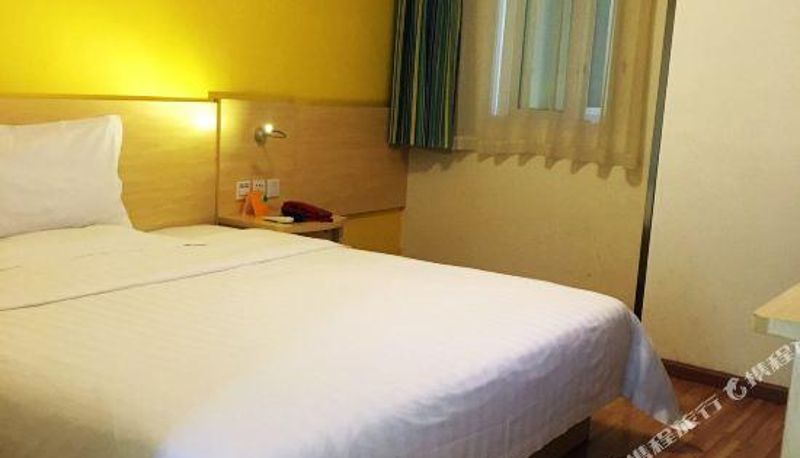 Camera - 7 days hotel(yibin park town central store)