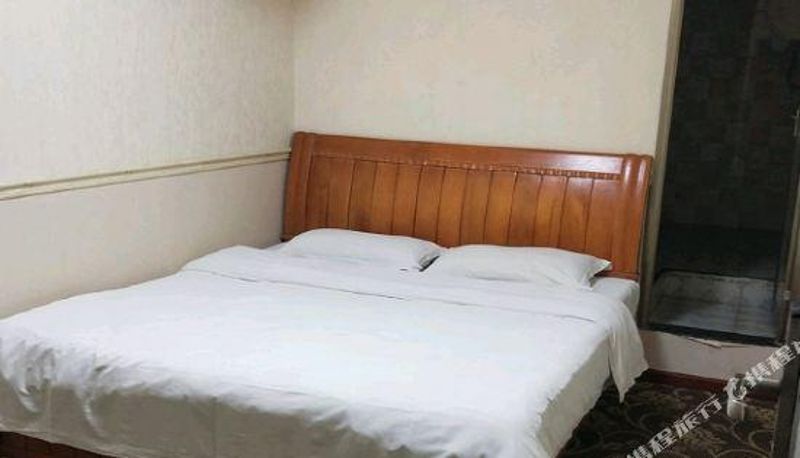 Zimmer - Yibin Xiangshe Hotel