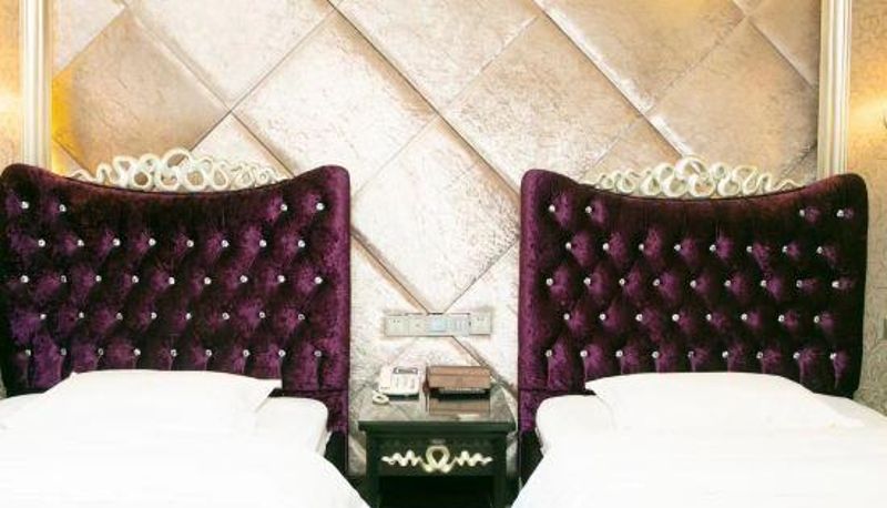 Camera - Yibin Peninsula Holiday Inn (Rhine Spring Commercial Center)
