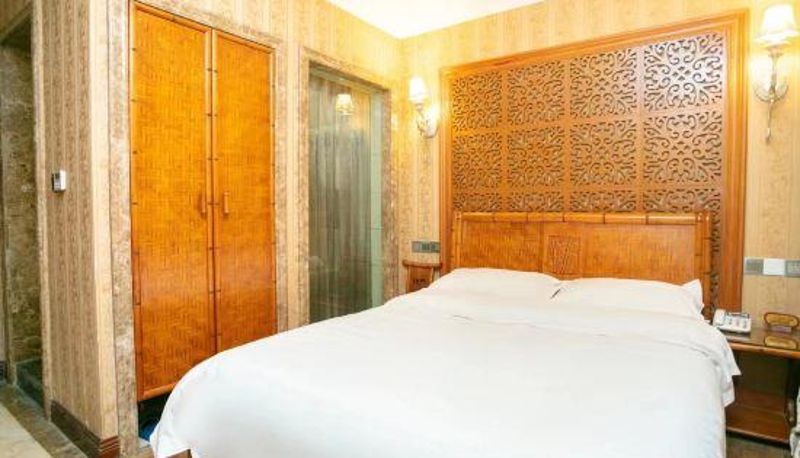 Zimmer - Yibin Peninsula Holiday Inn (Rhine Spring Commercial Center)