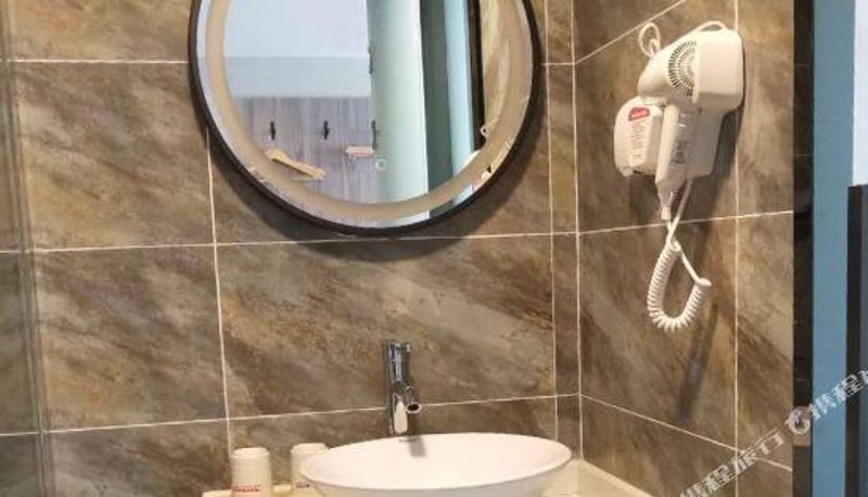 Chambre - City Garden Hotel (Yibin High-speed Railway Station)