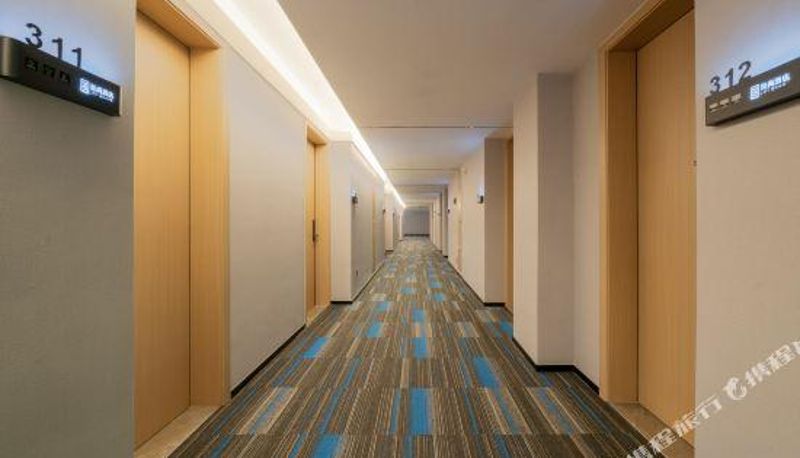 Recepcja - JOY SHARE  (Wuzhou Vocational College)