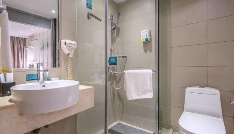Camera business - City Comfort Inn (Wuzhou Wangcheng Plaza)