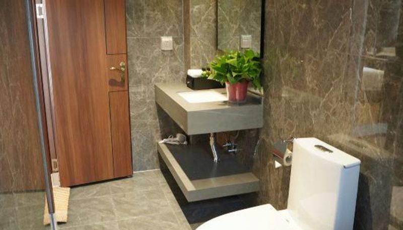 Camera - Grand Estate Business Hotel