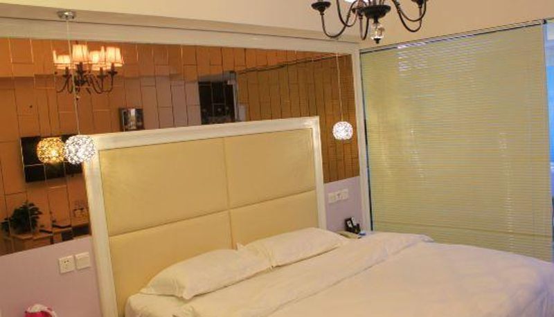 Camera - Yiting Holiday Theme Hotel