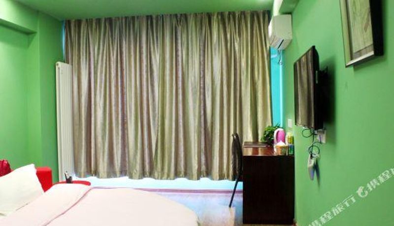 Camera - Yiting Holiday Theme Hotel