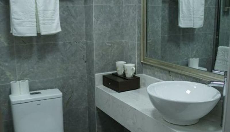 Zimmer - W D Seasons Hotel