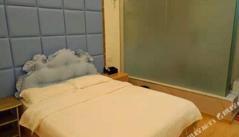 Zimmer - Wuhu Hand-in-Hand Theme Hotel