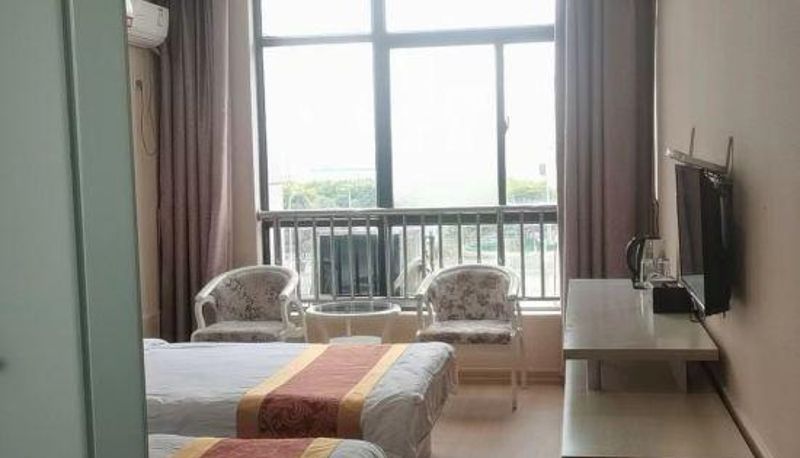 Zimmer - Junshang Holiday Hotel (Wuhu Wanchun Commercial Plaza Fangte Branch)