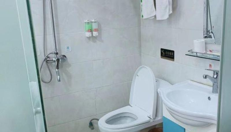 Zimmer - Junshang Holiday Hotel (Wuhu Wanchun Commercial Plaza Fangte Branch)