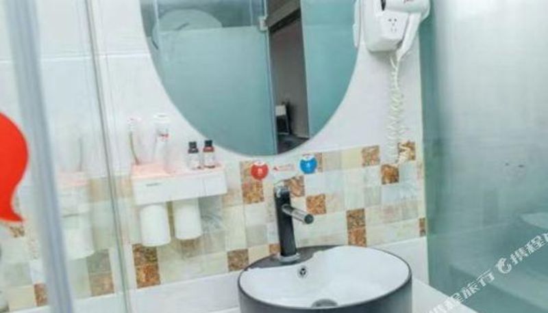 Camera per famiglia - Wuhu Liwan Express Hotel (Qiluoshan Road Branch)