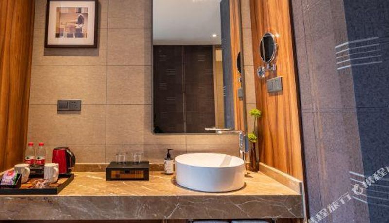 Zimmer - Home Inn Select Hotel (Wuhan Yellow Crane Tower Branch)