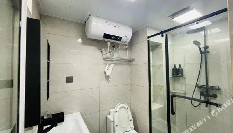 Camera - Manyue Space Creative Cinema Hotel (Wuhan Dongxi Lake Polar Ocean Park Changqingcheng Metro Station)