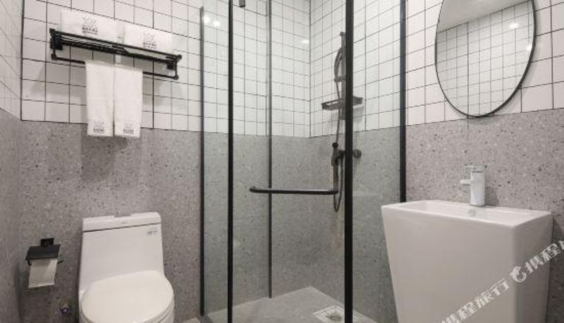 Room - Victor  Hotel