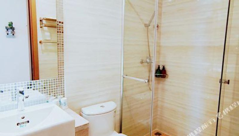 Pokój z widokiem na jezioro - Shi Yi Hotel (Yuehu Evergrande Residence)
