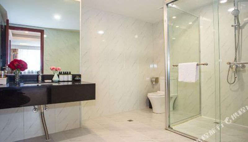 Zimmer - Lanjiang Road  Subway station Wuhan State Guest Imperial Hall Hotel